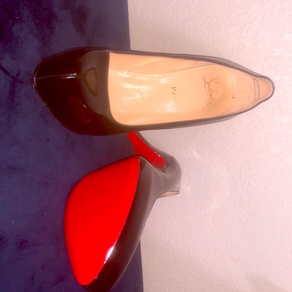 Christian Louboutin black red bottoms size 39